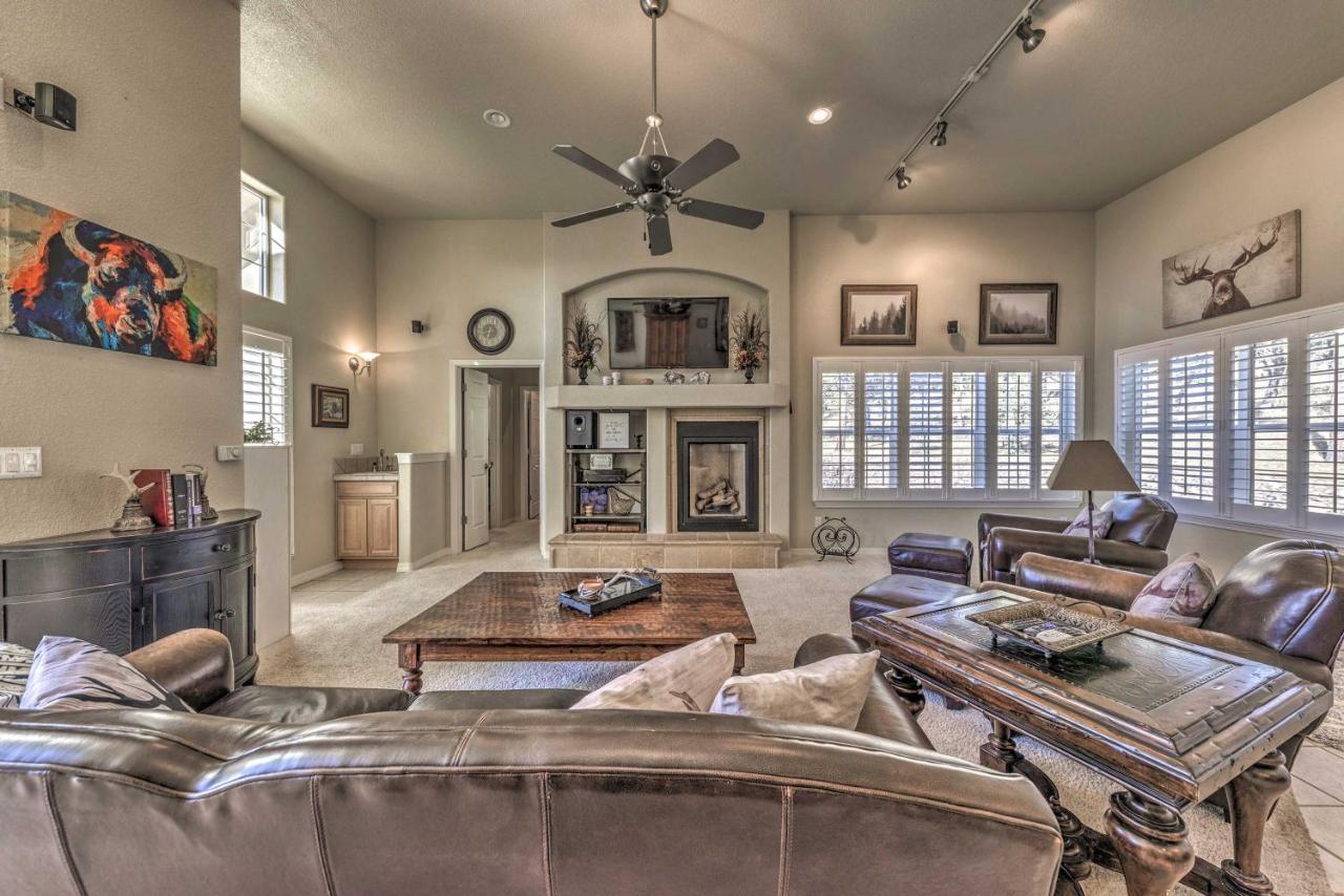 Roomy Ruidoso Retreat With Deck, Grill, And Mtn Views! المظهر الخارجي الصورة