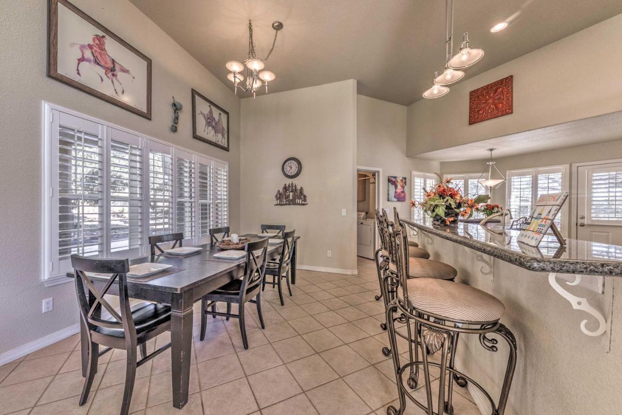 Roomy Ruidoso Retreat With Deck, Grill, And Mtn Views! المظهر الخارجي الصورة