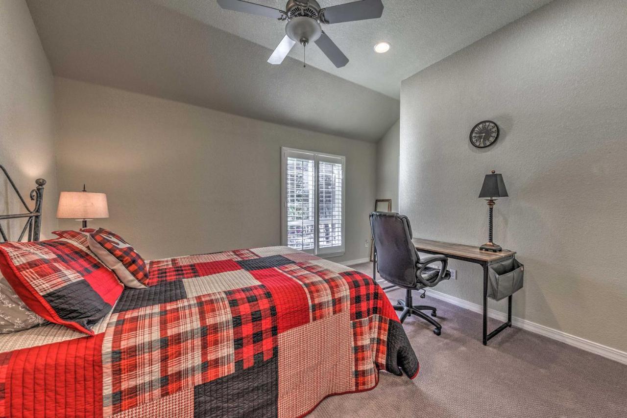 Roomy Ruidoso Retreat With Deck, Grill, And Mtn Views! المظهر الخارجي الصورة