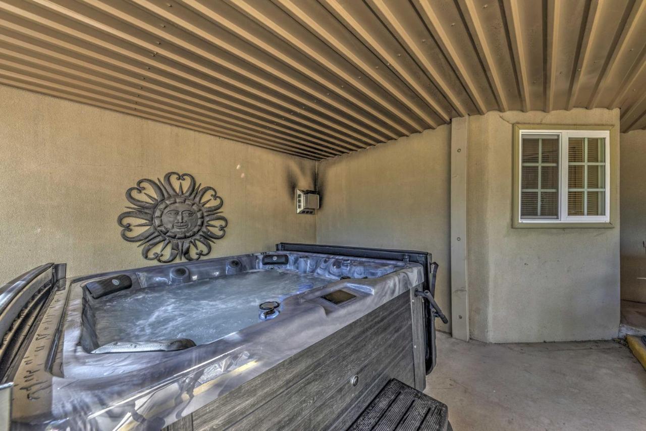 Roomy Ruidoso Retreat With Deck, Grill, And Mtn Views! المظهر الخارجي الصورة