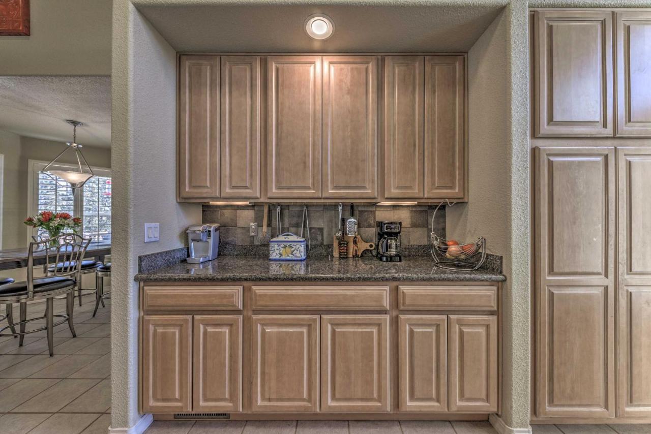Roomy Ruidoso Retreat With Deck, Grill, And Mtn Views! المظهر الخارجي الصورة
